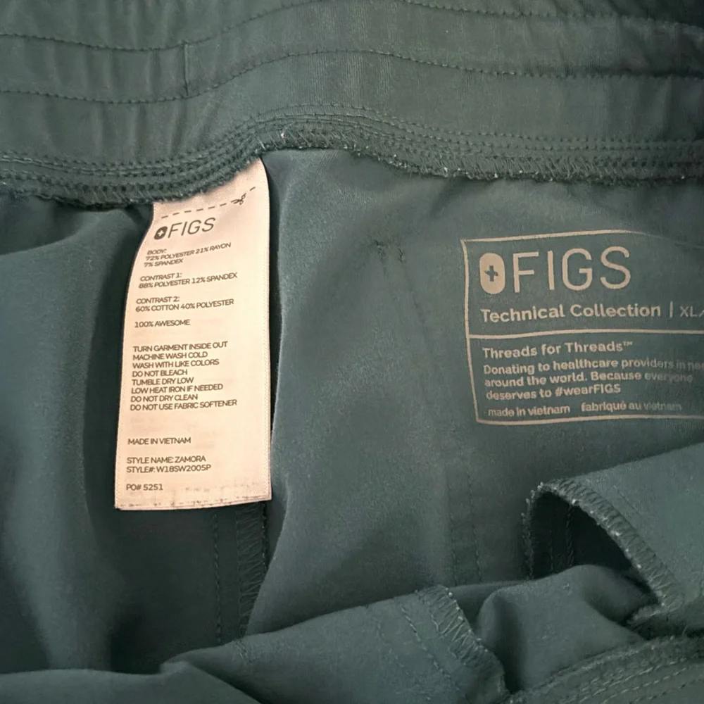 Figs Women's Pants in Teal - Picture 1 of 3